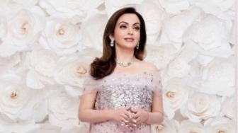 Nita Ambani Istri Orang Terkaya Asia Tenteng Tas Harga Rp6 Miliar, Ini Penampakan Kemewahannya