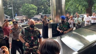 Usai Kabasarnas jadi Tersangka, Komandan Puspom TNI Sambangi KPK: Kita Mau Selesaikan!