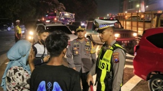 Polisi Amankan 39 Kendaraan di Pintu Masuk Surabaya, Ada yang Bawa Sajam Hingga Barang Terlarang