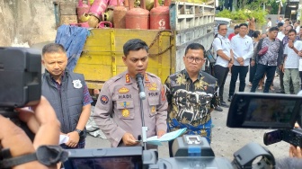 Breaking News! Polisi Gerebek Pangkalan Oplos Gas di Medan, 3 Orang Ditangkap