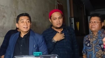 Pengadilan Agama Datangi Rumah Inara Rusli Buat Cek Sengketa Harta Gono-gini, Pengacara Virgoun Sempat Tak Boleh Masuk