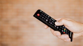 Remote TV Tidak Berfungsi? Ketahui 5 Penyebabnya