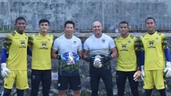 Persib Bandung Promosikan Kiper 19 Tahun ke Tim Utama, Shin Tae-yong Gak Kepincut Bawa ke Timnas Indonesia?