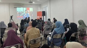 Dorong UMKM Makassar Naik Kelas, UMKM Sahabat SandiUno Gandeng Shopee Beri Pelatihan Cara Ekspor Produk