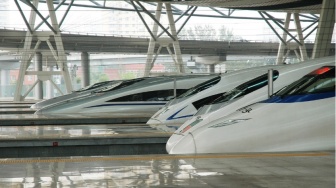 Proyek Kereta Semi Cepat Jakarta-Surabaya Berpotensi Dihapus dari Daftar PSN
