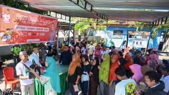 Bazar Sembako Murah Hanya Rp 15.000 Hadir Sebagai Nafas Segar di Masa Krisis Harga Sembako Yang Melambung