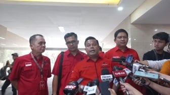 Diduga Fitnah hingga Sebar Hoaks Soal Jokowi, Tim Hukum PDIP Laporkan Rocky Gerung ke Bareskrim Polri