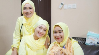 Syifa Lahirkan Anak Kedua di Tanggal Cantik, Ibu Ayu Ting Ting Kirim Doa Khusus