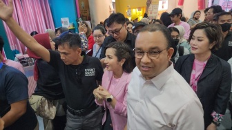 Kunjungi Pameran Skin Care di JCC, Anies Ditawari Free Gift