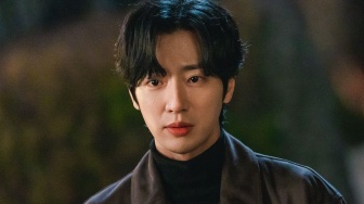 Jadi Lawan Main Kim So Hye, Ini 8 Potret Lee Sang Yeob di My Lovely Boxer