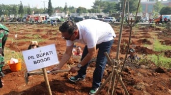 Lokasi Kumuh Bekas Lahan Pasar Malam dekat Stadion Pakansari Bogor Berubah Jadi Hutan Kota