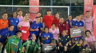 Detik-detik Raffi Ahmad Cetak Gol di Depan Peter Schmeichel