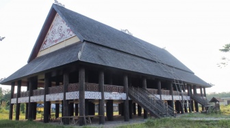 Mengenal Rumah Lamin Suku Dayak Benuaq, Bisa Dihuni sampai 30 KK