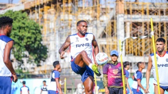 Terkesan dengan Sepak Bola Indonesia, Striker Asing RANS Nusantara FC Ungkap BRI Liga 1 Penuh Kejutan