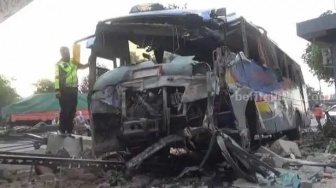 Bus Sugeng Rahayu Kecelakaan di Jombang, Bagian Depan Ringsek