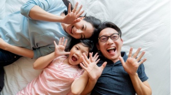 Mengenal Screamfree Parenting: Strategi Mendidik Anak Tanpa Teriakan