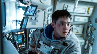 3 Alasan Kenapa Harus Menonton Film The Moon, Bikin Emosi Penonton Naik Turun