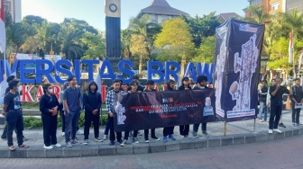 Demo Mahasiswa UB Malang Serukan Keadilan untuk Korban Terjerat Kabel PT Bali Tower