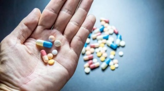 Ratusan Warga di Karawang Kecanduan, Kenali Bahaya Obat Tramadol Bagi Tubuh