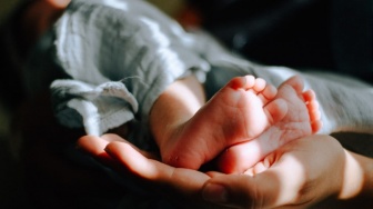 Sering Nangis, Bayi 5 Bulan di Pekanbaru Dibunuh Ayah Kandung
