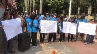 Tagih Janji Pemprov DKI soal Rusun, Warga Kampung Bayam Demo di PTUN: Kami Tak Mampu Lagi Bayar Kontrakan!