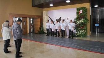 Suasana persiapan Sidang Tahunan MPR RI di Gedung Nusantara, Kompleks Parlemen, Senayan, Jakarta, Selasa (15/8/2023). [Suara.com/Alfian Winanto]