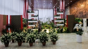 Suasana persiapan Sidang Tahunan MPR RI di Gedung Nusantara, Kompleks Parlemen, Senayan, Jakarta, Selasa (15/8/2023). [Suara.com/Alfian Winanto]