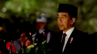 Jokowi Pimpin Apel Kehormatan Dan Renungan Suci Di TMP Kalibata