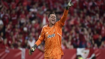 Rumor Wojciech Szczesny ke Barcelona, Hansi Flick: Kami Sudah Punya Inaki Pena