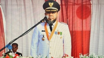 Sebagai Inspektur Upacara, Wali Kota Bengkulu Helmi Hasan Merayakan HUT RI ke-78 di Kota Merah Putih