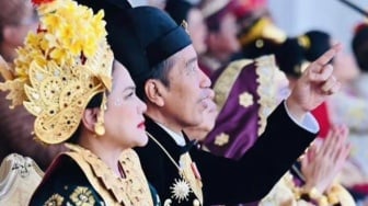 'Ritual' Doa Iriana Jokowi Buat Keluarga Dibongkar Kaesang Pangarep: Habis Tahajud, ke Luar Rumah...