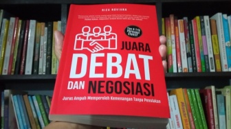 Ulasan Buku Juara Debat dan Negosiasi, Kiat Jitu Memenangkan Perdebatan