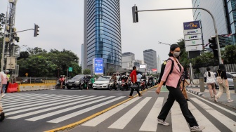 Tekan Polusi Udara, Warga Jakarta Diimbau Gemar Berjalan Kaki