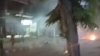 Viral Video Pemuda di Medan Tawuran Pakai Molotov dan Sajam, Polisi Selidiki