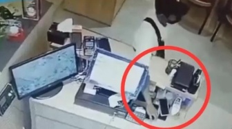 Detik-Detik Pencurian 3 HP di Mal Mewah di Palembang Viral Setelah Terekam CCTV