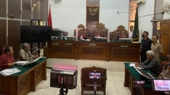 Sidang Kasus Perdata Rocky Gerung Ditunda hingga 2 September Mendatang