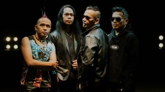 Kembali Bersatu, Kapten Band Rilis Lagu Legenda