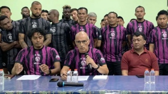 Fernando Valente Ungkap Penyebab Arema FC Sulit Menang