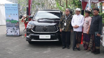 Toyota Kucurkan Rp 26 Miliar Bangun Ekosistem Mobilitas Ramah Lingkungan di Bali