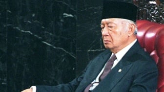 Pidato Lengkap Soeharto Versi AI yang Viral di Media Sosial