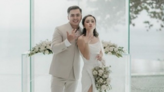 Foto-Foto Pernikahan Gritte Agatha dan Arif Hidayat yang Digelar di Bali