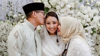 10 Momen Pengajian Pernikahan Atheera Anak Sandiaga Uno, Penuh Haru saat Memberi Restu