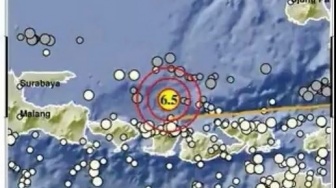 BREAKING NEWS Gempa Dua Kali, Masyarakat di Lombok Berhamburan Keluar