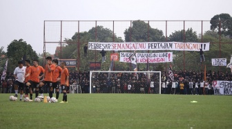 Jakmania Gruduk Latihan Persija Jelang Hadapi Persib Bandung, Kenapa?