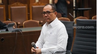 Majelis Hakim Tolak Eksepsi Rafael Alun: Kuasa Hukum Terdakwa Tak Beralasan Hukum
