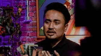 Ammar Zoni Ditangkap Lagi, Ahli Tarot Denny Darko Ungkap Ciri-Ciri Cepu yang Kasih Informasi