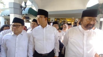 Pakai Baju Loreng, Senyum Sumringah Cak Imin di Akmil Jadi Sorotan, Warganet ke Anies: Traktirannya Kurang