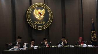 Absen Rapat Melulu, Anggota KPU Kota Jayapura Resmi Dicopot dari Jabatan
