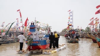 Tingkatkan Kesejahteraan Nelayan, KNP Turut Ramaikan Pesta Laut Nadran