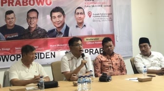 Budiman Sudjatmiko Tegaskan Tak Ada Komunikasi Lain Usai Foto Bersama Anies Baswedan